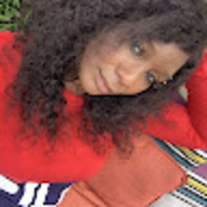 Meet your Posher, Dominique